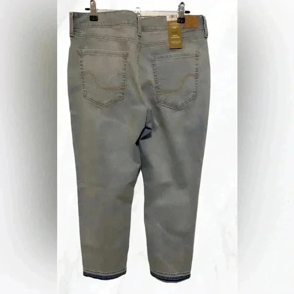 NWT Levis midrise  slim boyfriend denim jeans 12 - Picture 3 of 3